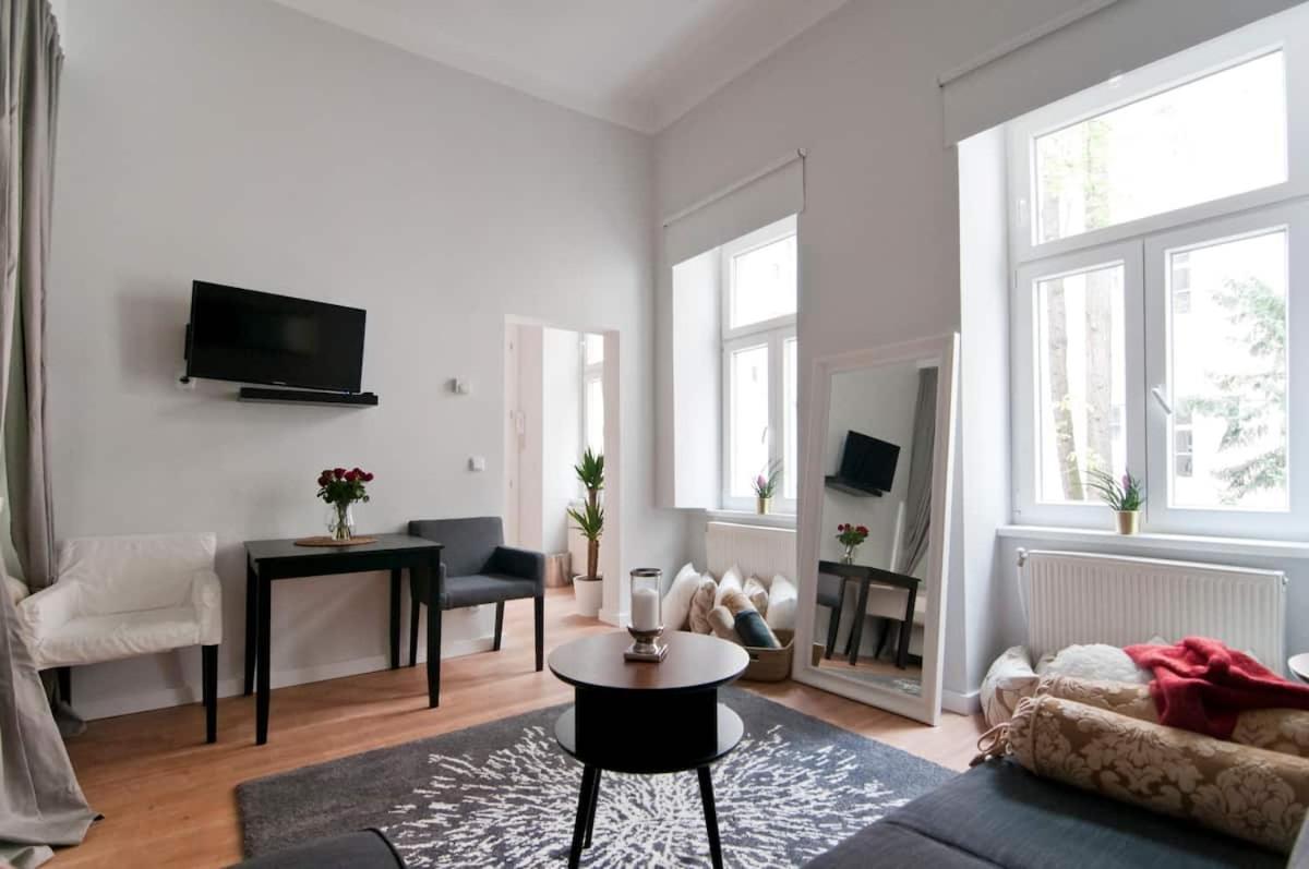 ⍟Luxurious And Bright⍟ 5 Min Walk To City Center Apartment Viena Exterior foto